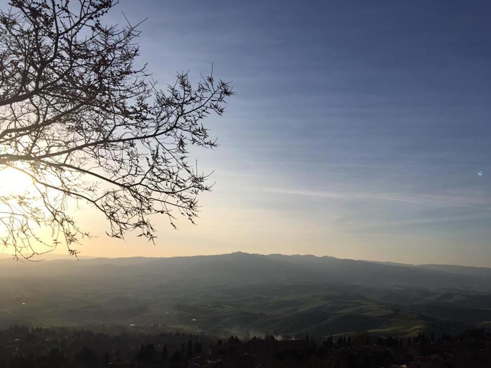 Agriturismo Alle Rose Volterra Buitenkant foto